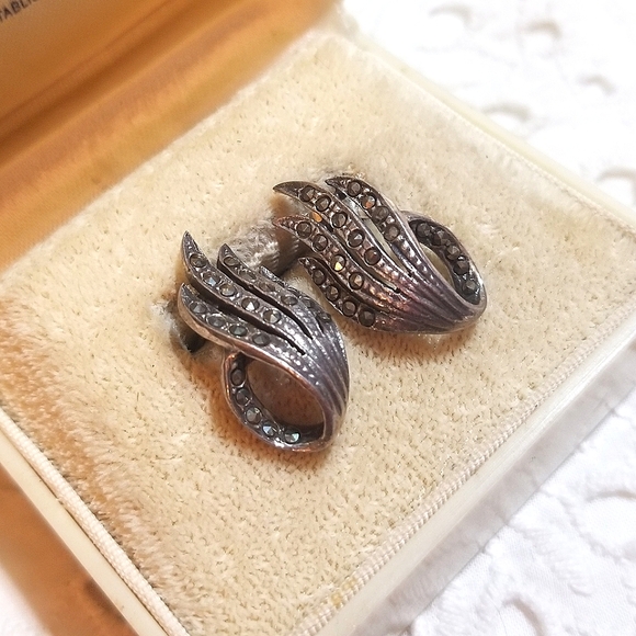 Antique Art Deco Sterling Marcasite Earrings - Picture 5 of 5